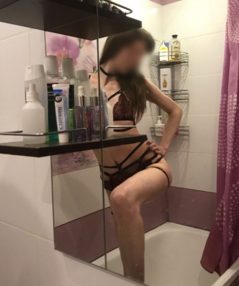 Со мной ты сможешь окунуться в мир страсти и наслаждения. Мои услуги включают классический и эротический массаж, оральный и классический секс, глубокий минет, а также эксперименты с партнером. Я гарантирую конфиденциальность и полное удовлетворение твоих сокровенных желаний. ⭐️ Мои отзывы говорят сам о себе - мои клиенты остаются довольными и возвращаются ко мне снова и снова. Я страстная и открытая к новым приключениям, поэтому не стесняйся рассказывать мне о своих самых сокровенных фантазиях. Встречайся со мной, и ни одна эмоция не останется безучастной. Смотри мои фото - они говорят больше, чем тысяча слов. Жду тебя! 😘❤️ 4883, 26 лет